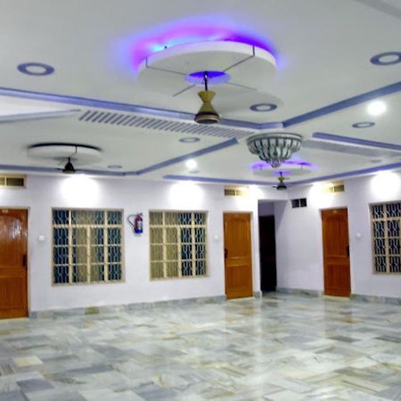 Hotel Roshan バラナシ エクステリア 写真