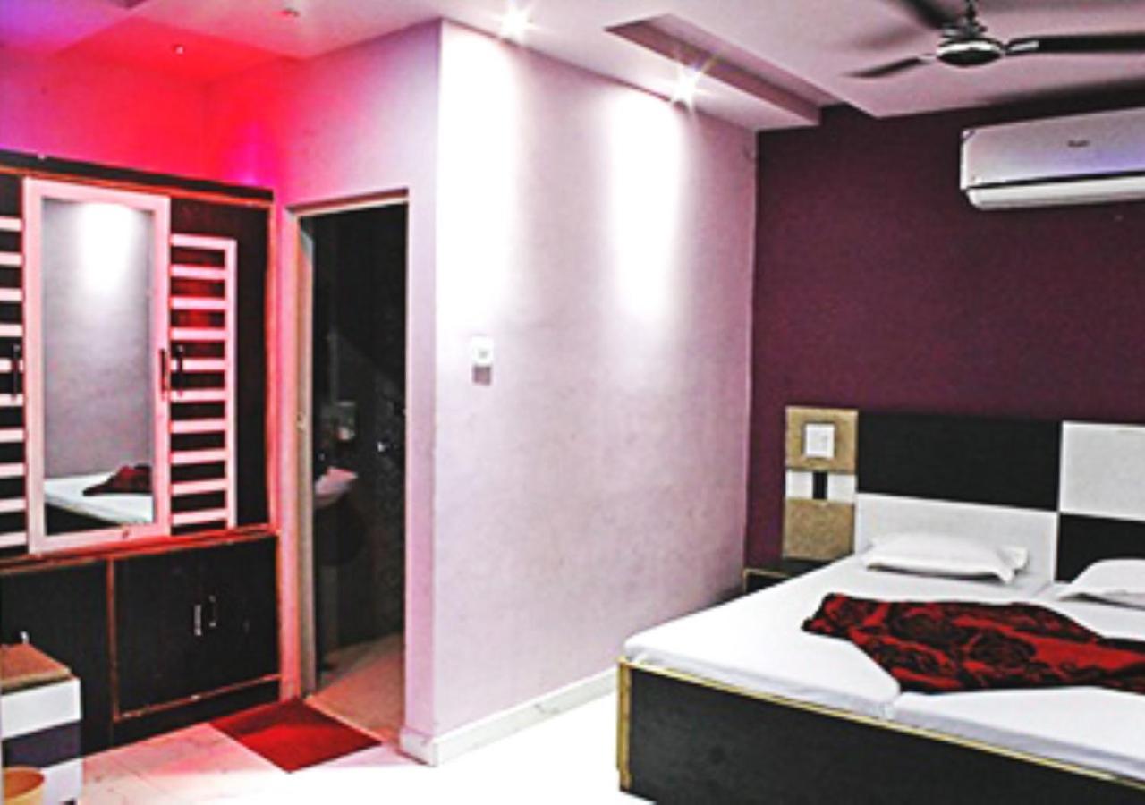 Hotel Roshan バラナシ エクステリア 写真